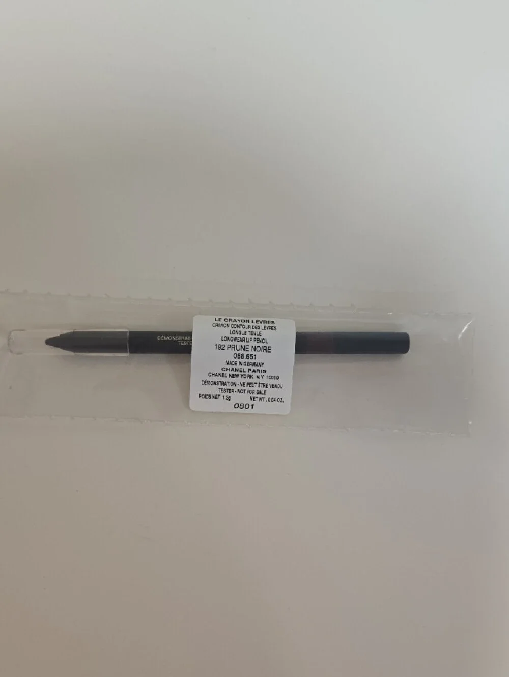 CHANEL Le Crayon Lèvres Lip Liner — Prune Noire